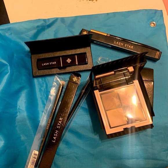 Lash Star Morden Nudes Eyeshadow  heated lash styl - Picture 2 of 14